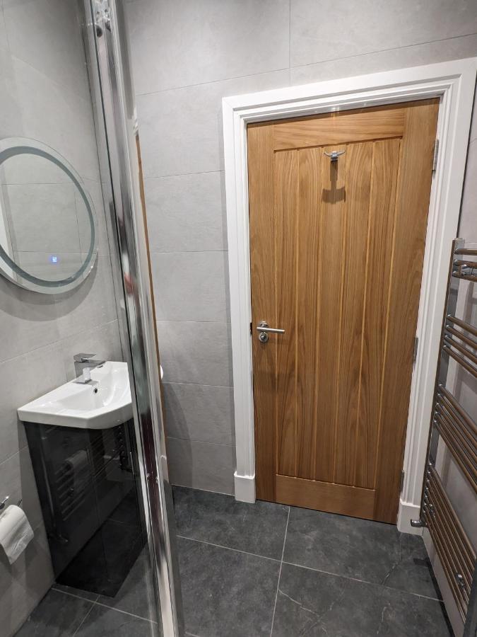 Modern Aptmt, 2 Stops To Central London, Smart Lock, Netflix Ealing Εξωτερικό φωτογραφία