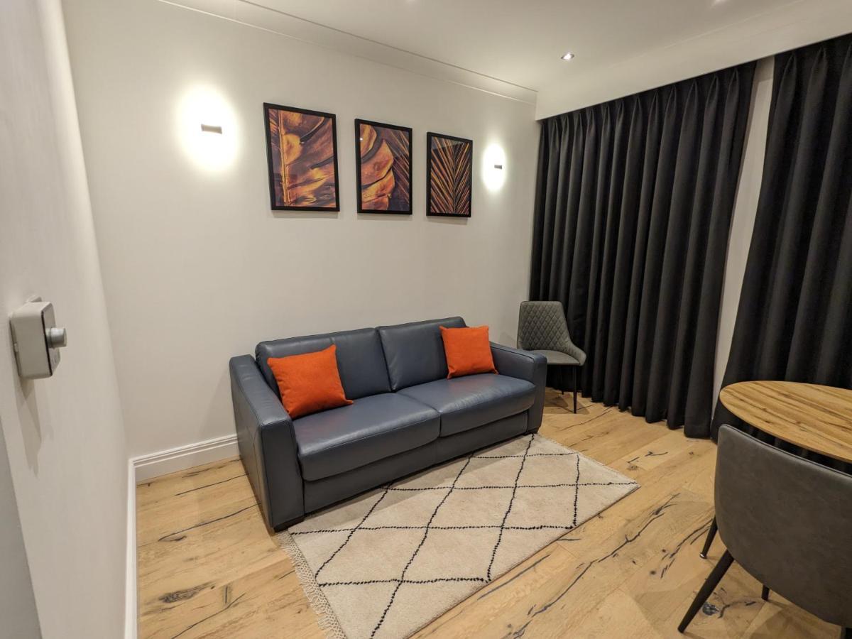 Modern Aptmt, 2 Stops To Central London, Smart Lock, Netflix Ealing Εξωτερικό φωτογραφία