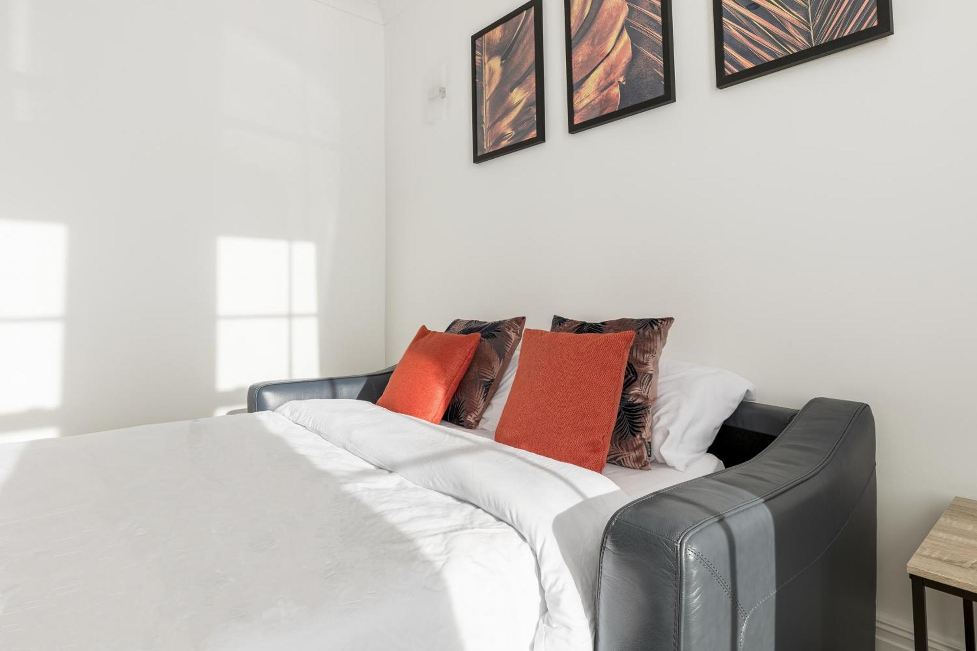 Modern Aptmt, 2 Stops To Central London, Smart Lock, Netflix Ealing Εξωτερικό φωτογραφία