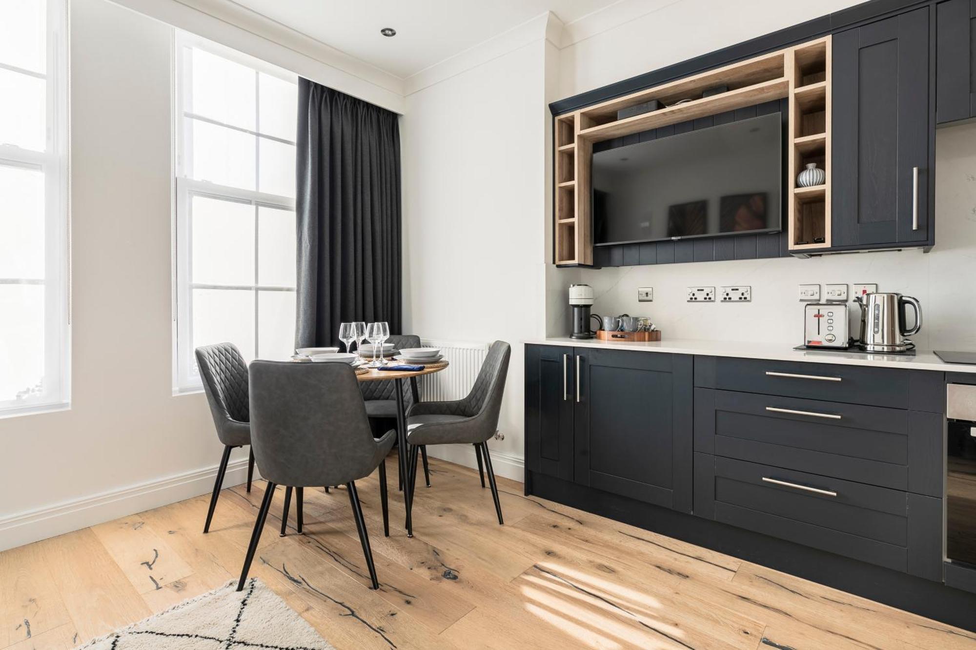 Modern Aptmt, 2 Stops To Central London, Smart Lock, Netflix Ealing Εξωτερικό φωτογραφία